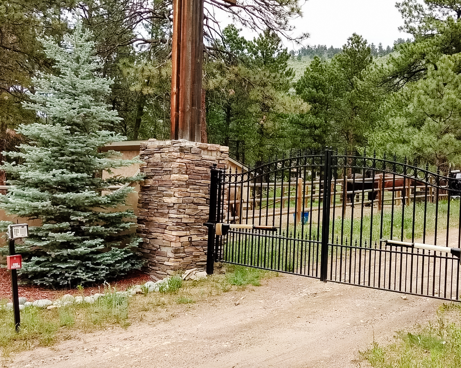 Private Apartment on Upper Bear Creek